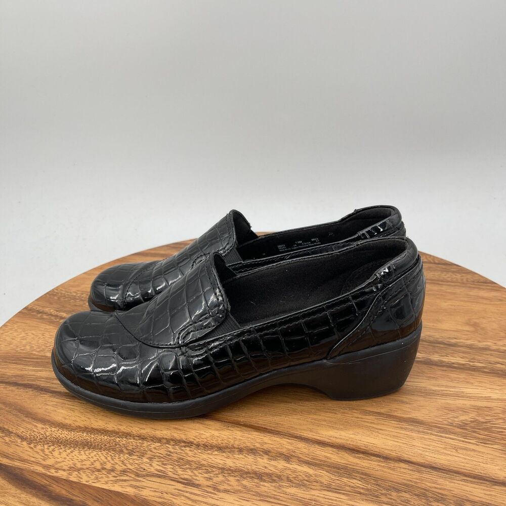 Clarks Bendables Loafers Womens Size 7.5 M Black Animal Print Slip On Shoes - Picture 3 of 9